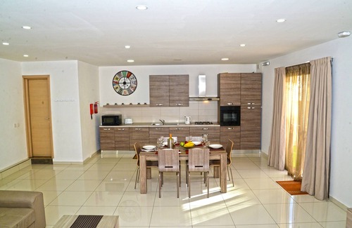 Ta' Pennellu House | Mellieha House with View