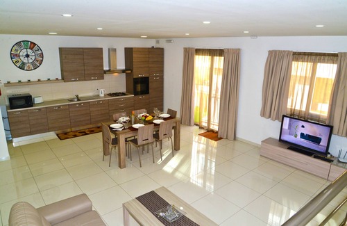 Ta' Pennellu House | Mellieha House with View