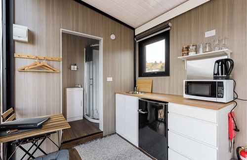 Dunedin House | Melmarie Cosy Retreat X by Tiny Away