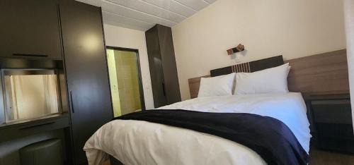 Greater Johannesburg Metropolitan Area Apartment | Melrose Corner Self-Catering Hotel Apartments