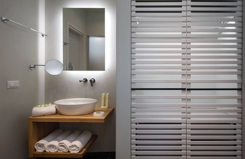 Perissa Hotel | Meltemi Excelsior Suites and Spa