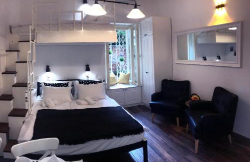 Zagreb Apartment | Mely Apartment in the City Center