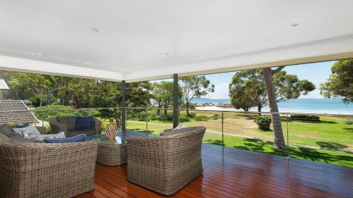 Corlette House | Memories on the Beachfront