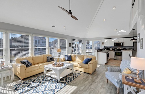 Corolla House | Memories: Screened Porch, Private Pool, Currituck Club Amenities