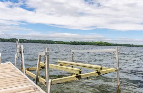 Rideau Lakes House | Memory Making Private Waterfront Cottage, Huge Lot