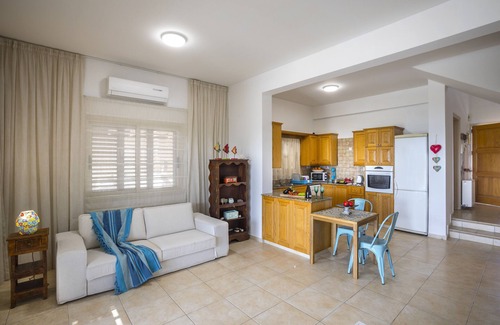 Meneou House | Meneou Beachfront Villa 5