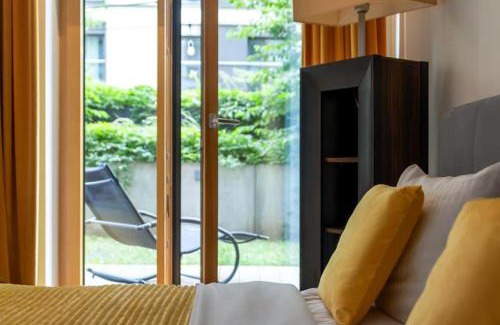 Mirow Apartment | Mennica Residence - Stylish 2-Bedroom Apartment with Private Terrace #144