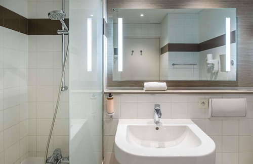 Miroir - Batignolles Hotel | Mercure Le Mans Batignolles - Hôtel & Spa