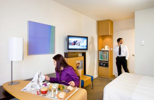 Le Blanc-Mesnil Hotel | Mercure Paris Le Bourget Aeroport