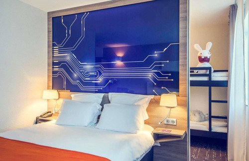 Chasseneuil-du-Poitou Hotel | Mercure Poitiers Site du Futuroscope Hotel