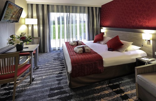 Val-de-Reuil Hotel | Mercure Rouen Val de Reuil