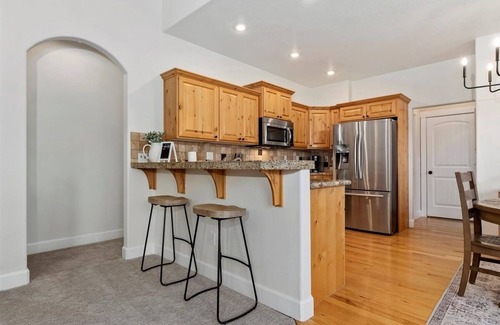 Meridian House | Meridian Patio Home with Games, Seasonal Pool, Close to EVERYTHING! Pet friendly