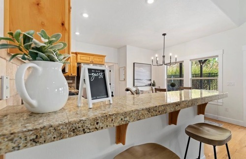 Meridian House | Meridian Patio Home with Games, Seasonal Pool, Close to EVERYTHING! Pet friendly
