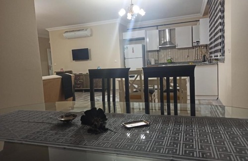 Yomra Apartment | Merkezi konumlu denize ve AVM ye yakın apart daire