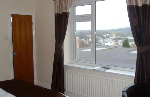 Saundersfoot Hotel | Merlewood Hotel