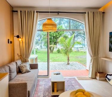 Mersing Villa | Mersika Dua - Beachfront Villa 2BR Near To Mersing Jetty Town