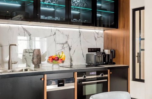 Strasbourg -Saint-Denis Apartment | Merveil - Luxury Suite -Marais - Bvd Saint Denis