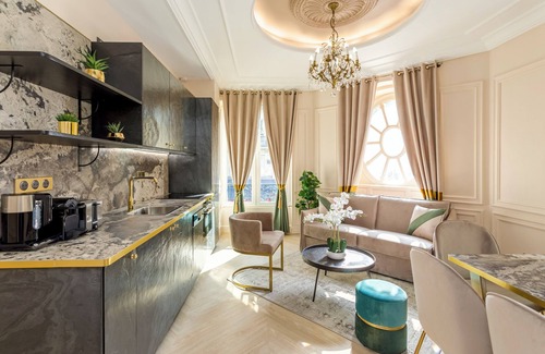 Quartier Sainte-Avoye Apartment | Merveil Luxury Suites - Ours I-II