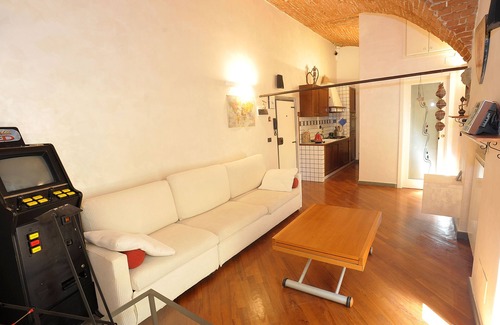 Santo Spirito Apartment | Merville House Central Florence