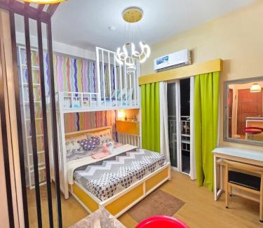 Poblacion District Apartment | MesaCondo Studio with Balcony