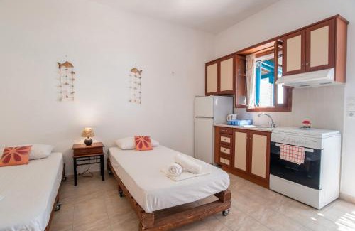 Donoussa Apartment | Mesaria Studio