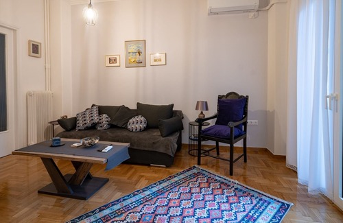 Omonia Apartment | Metaxourgeio metro st. 2 bedrms 4 pers. apartment.