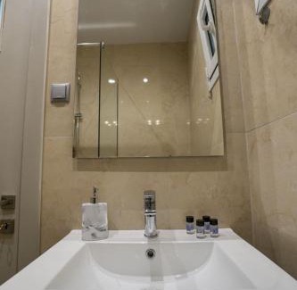 Kalambaka Apartment | Meteora Rockside Lodge