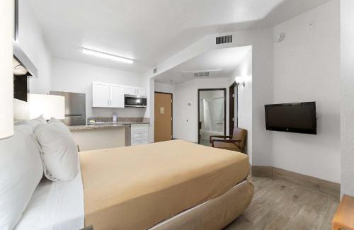 Chandler Apartment | Metro Extended Stays , Chandler - Cozy 2 Beds