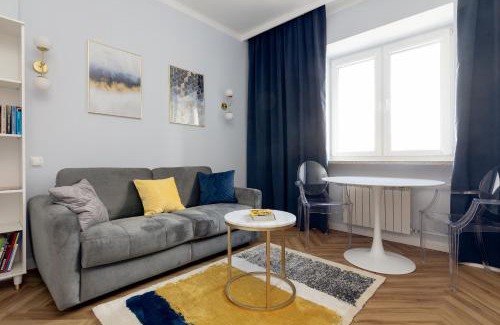 Srodmiescie Południowe Apartment | Metro Politechnika Cosy Apartment by BookingHost