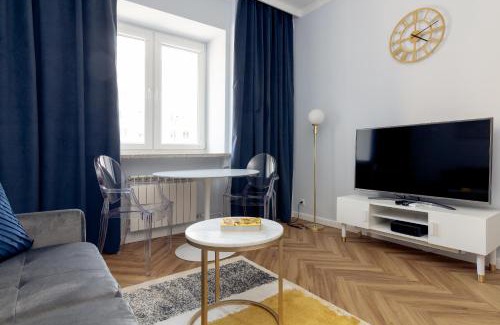 Srodmiescie Południowe Apartment | Metro Politechnika Cosy Apartment by BookingHost