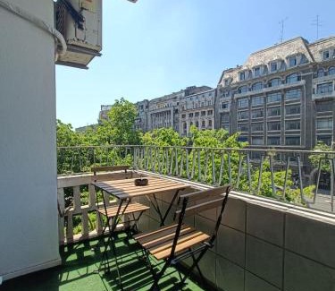 Bucharest City-Centre Apartment | Metro Ultracentral Retreat