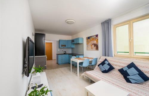 Mokotow Apartment | Metro Wilanowska Comfort Apartment by Bookinghost