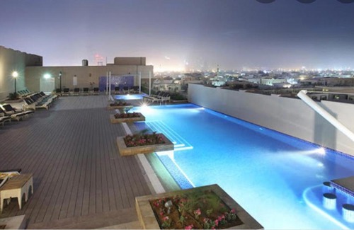 Sheikh Zayed Road Hotel | Metropolitan Hotel Dubai (Refreshing Home)