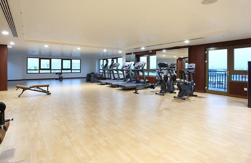 Sheikh Zayed Road Hotel | Metropolitan Hotel Dubai (Refreshing Home)