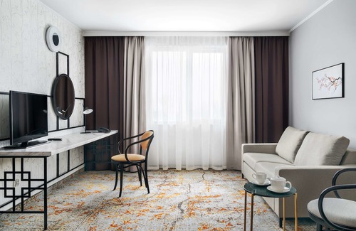 Borek Fałecki Zachod Hotel | Metropolo by Golden Tulip