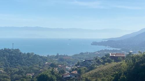 Tesouro da Colina Ski Chalet | Meu aconchego 2 chale com vista pro mar