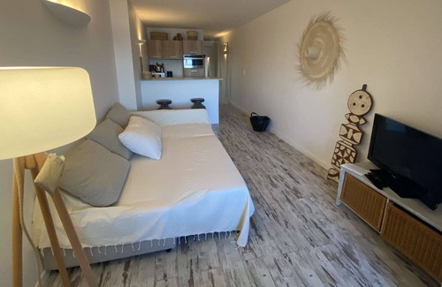 Le Brusc Apartment | Mezzanine studio sleeping 4 with panoramic sea view