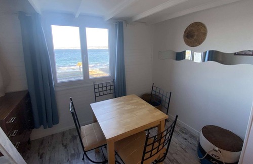 Le Brusc Apartment | Mezzanine studio sleeping 4 with panoramic sea view