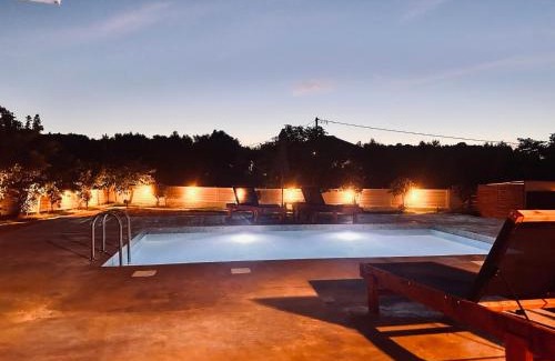 Tsilivi House | Mg Cottage - House with pool 10 mins from the beach by Villa Mana Gers