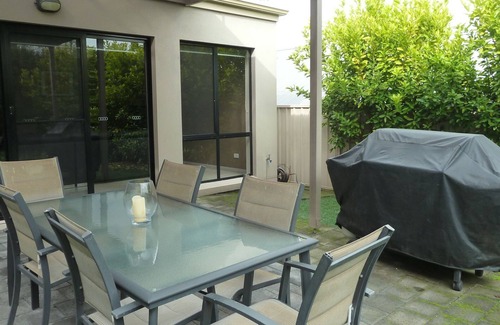 Mount Gambier Apartment | Mg Delux - Modern 4 Bedrooom Apartment
