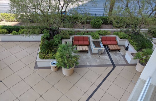 Las Vegas Apartment | MGM Signature Balcony Suite 5805 NO RESORT FEE