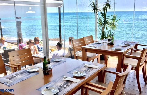 Sitio de Calahonda Apartment | MI Capricho A15 Beachfront Apartment