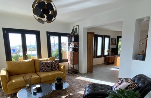 Coveta Fuma Ski Chalet | Mi Casa, newly renovated villa with private salt pool in the Coveta Fuma.