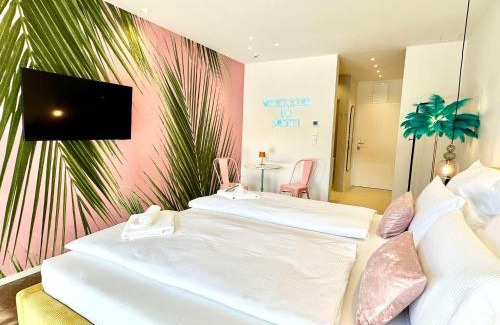 Bad Aussee Apartment | Miami Vice Appartement mit Balkon & Flussblick-Das Alpenzeit im Zentrum mit Parkplatz