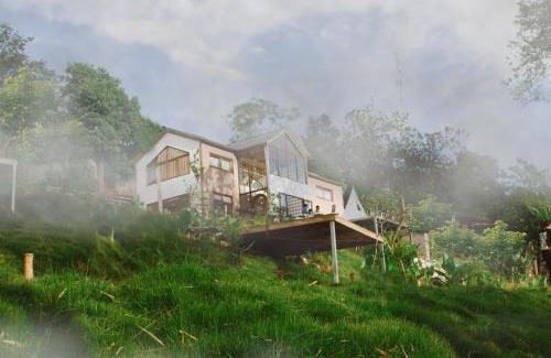 Cao Bang Cabin | MiCasa - Nhà gác mái trên đỉnh đồi