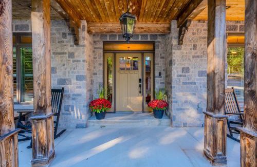 Lion's Head House | Michael's Luxury Cottage On Bruce Trail Starlink