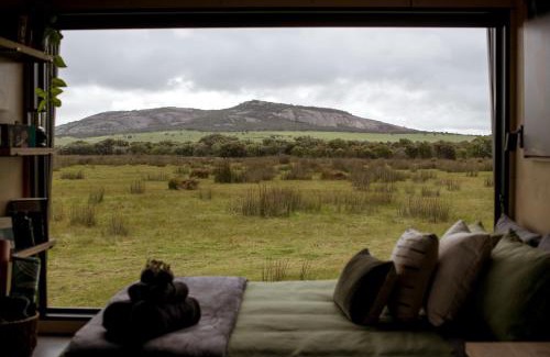 Merivale Apartment | Michael the Tiny Cabin in Esperance