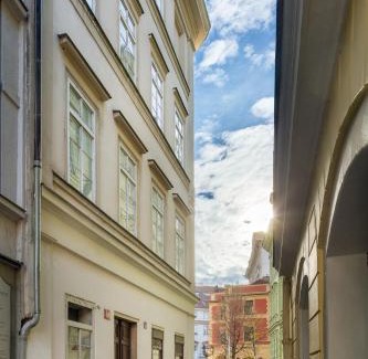 Stare Mesto Apartment | Michalská - Old Town Apartment