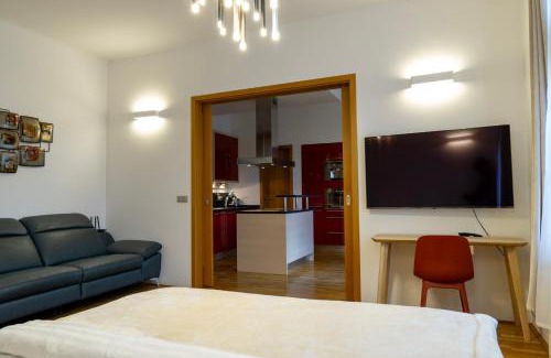 Stare Mesto Apartment | Michalská Residence by Old Town Square