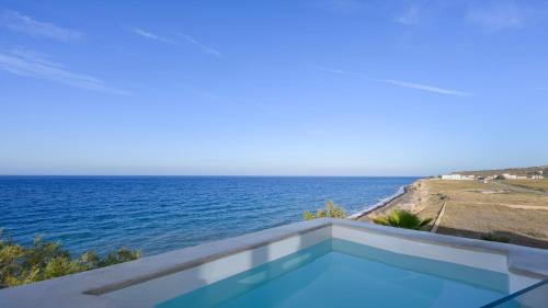 Kamari Villa | Michelangelo Beach Villa